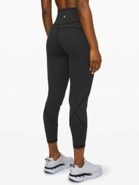 Lululemon In Movement Tight 25" Everlux Size 6 in Black Yoga Minimalist Running